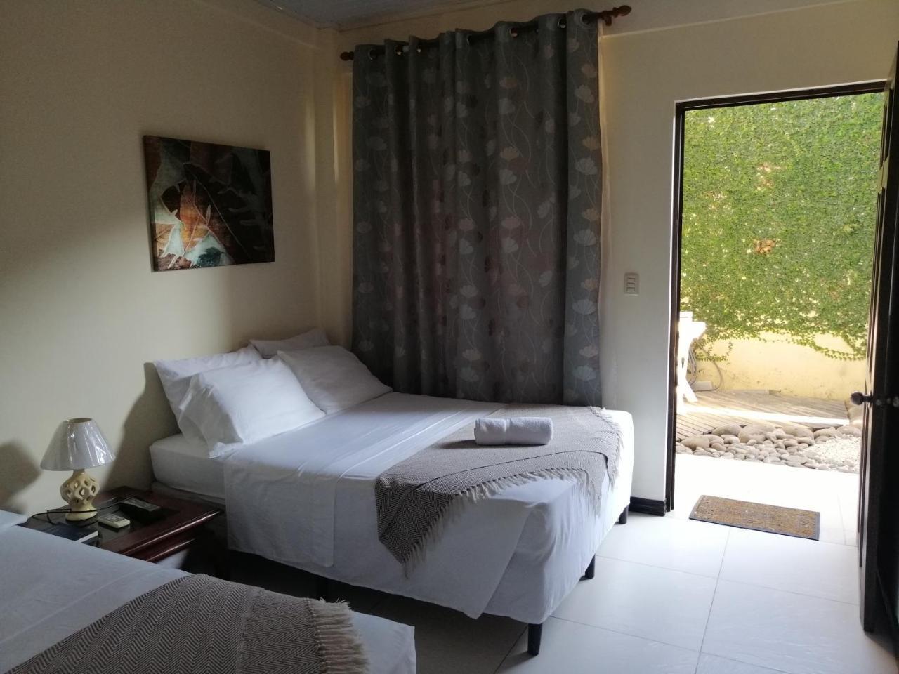 Cabinas Gosen Puntarenas Ngoại thất bức ảnh