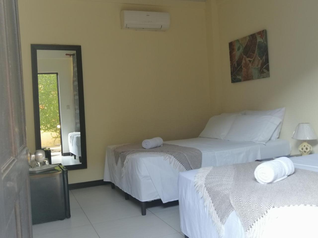 Cabinas Gosen Puntarenas Ngoại thất bức ảnh