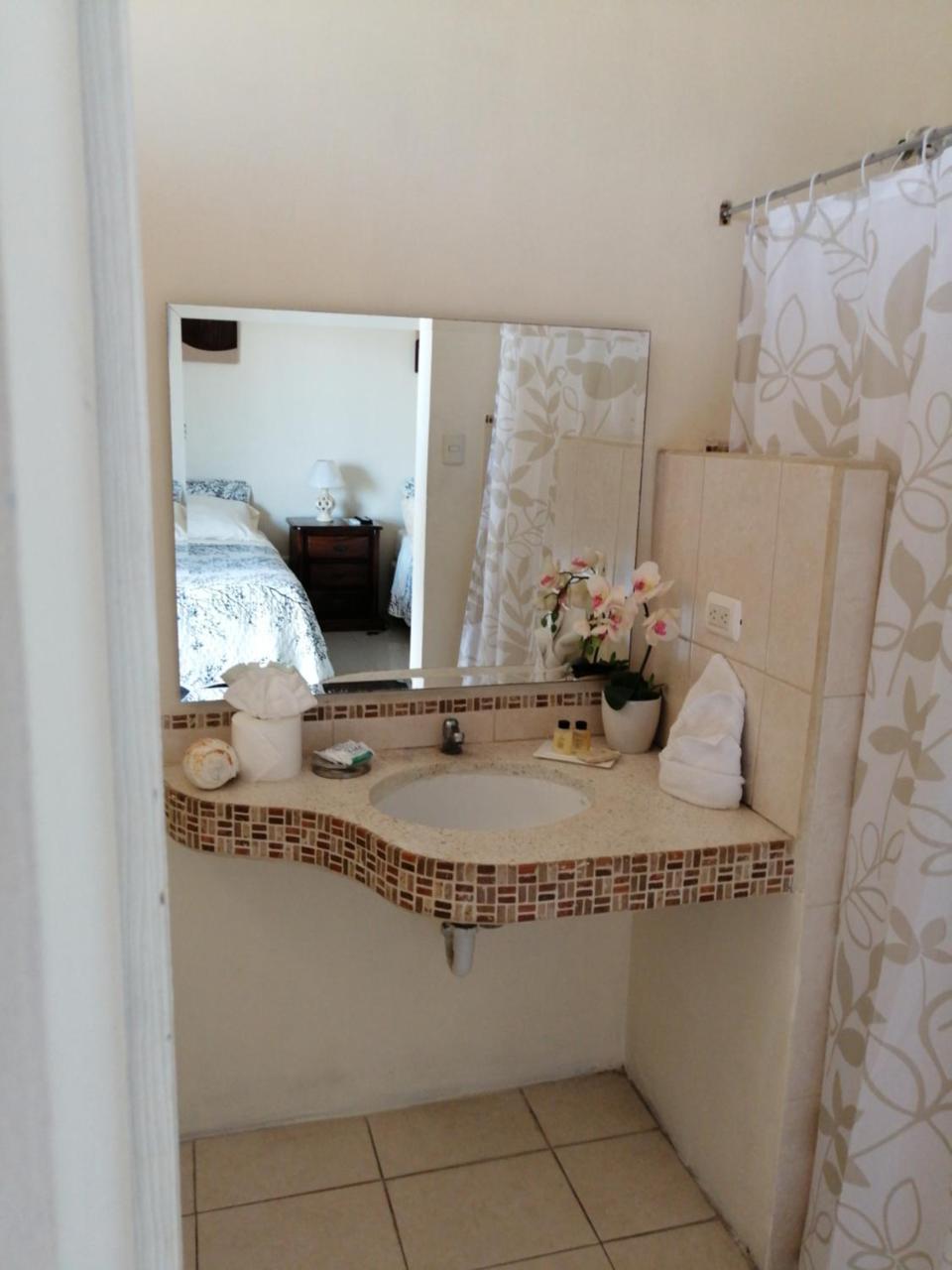 Cabinas Gosen Puntarenas Ngoại thất bức ảnh