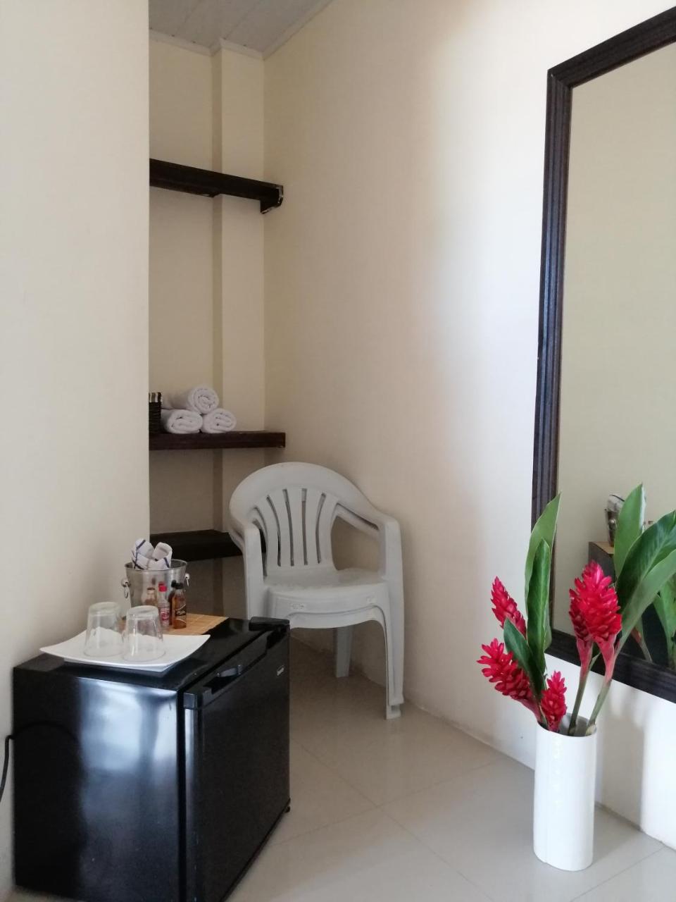 Cabinas Gosen Puntarenas Ngoại thất bức ảnh
