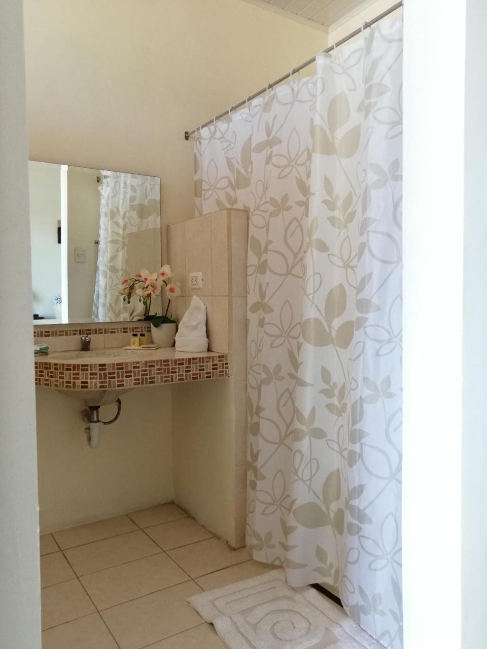 Cabinas Gosen Puntarenas Ngoại thất bức ảnh